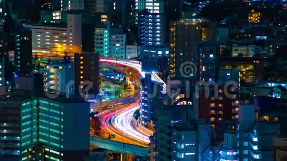 东京市区高速公路的夜间时间推移视频的预览图
