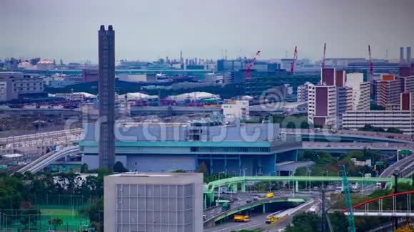 东京新川湾区附近城市景观的时间推移视频的预览图