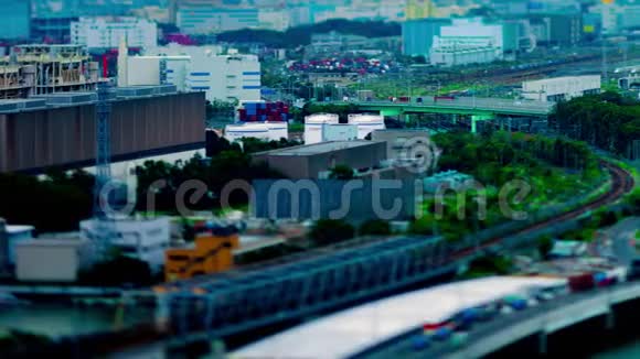 东京大川河附近城市街道的一段时间视频的预览图