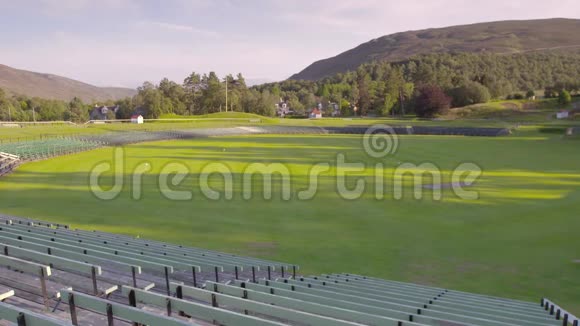 高地体育中心布雷马尔苏格兰英国视频的预览图