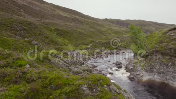 山谷溪高地景观苏格兰视频的预览图