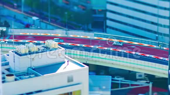 东京市区高速公路的一段时间倾斜的淘盘视频的预览图