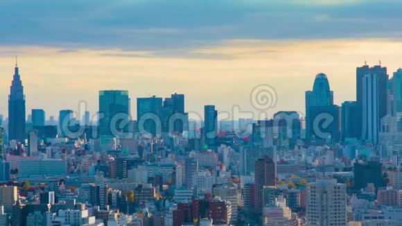 东京城市景观高角度远镜头变焦时间推移视频的预览图