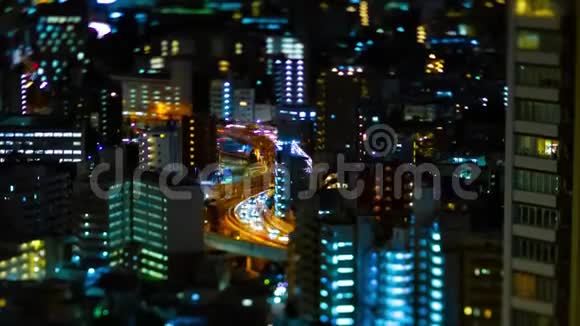 东京市区公路夜间延时倾斜视频的预览图