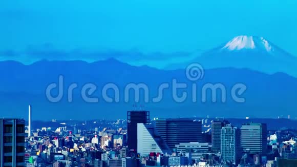 东京城市景观高角度远镜头变焦时间推移视频的预览图