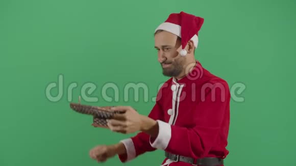 成年人圣诞老人存钱视频的预览图