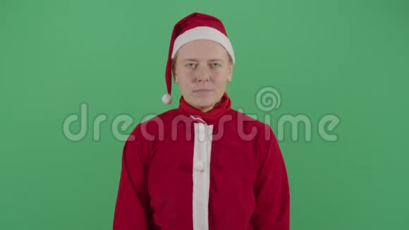 女圣诞老人的舌头视频的预览图