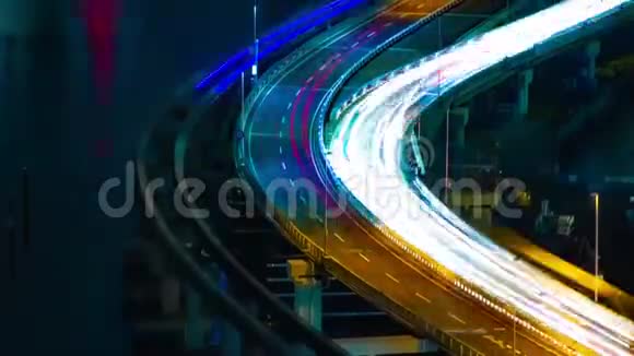 东京桥街城景长镜头倾斜的夜晚时光视频的预览图