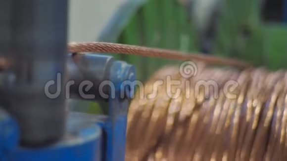 工厂铜电缆线的生产视频的预览图