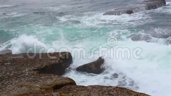 普尼希的石海岸和大西洋葡萄牙视频的预览图