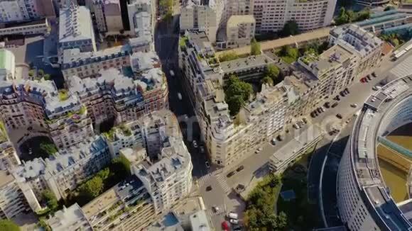 巴黎法国五月2019年航空无人机观历史市中心上面是著名的地标视频的预览图