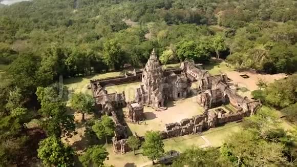 泰国BuriramPhanomRung历史公园鸟瞰图视频的预览图