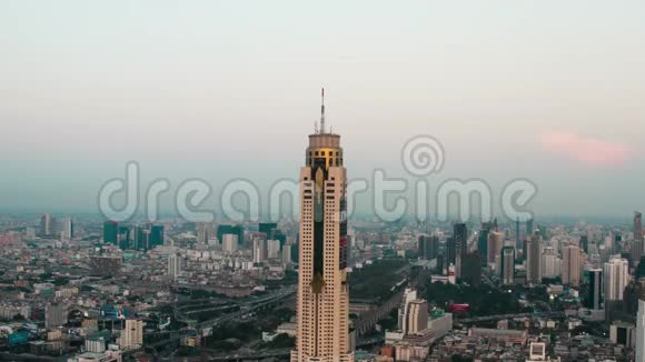 泰国曼谷拜约克塔的鸟瞰图视频的预览图