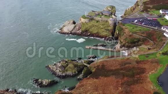 爱尔兰多尼格尔郡伊尼肖文半岛杜恩里堡的鸟瞰图视频的预览图