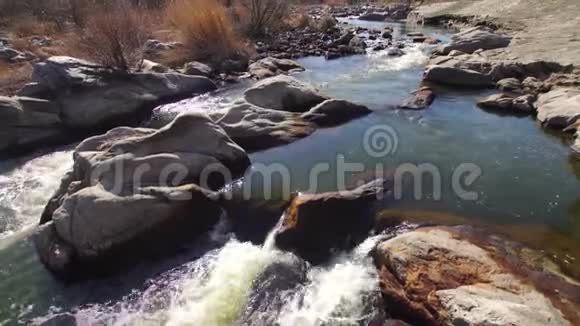 石河景观与潘倒视频的预览图