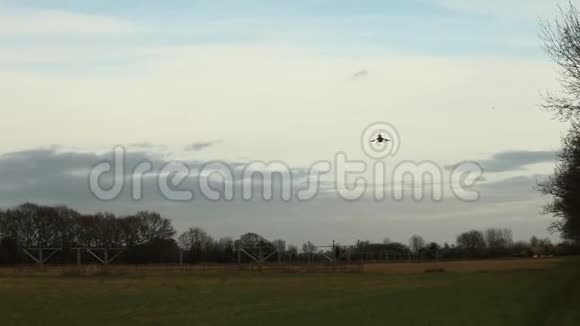 战斗机降落在林肯郡视频的预览图