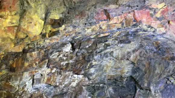 卡沃岛上的一座死火山洞葡萄牙亚速尔群岛视频的预览图