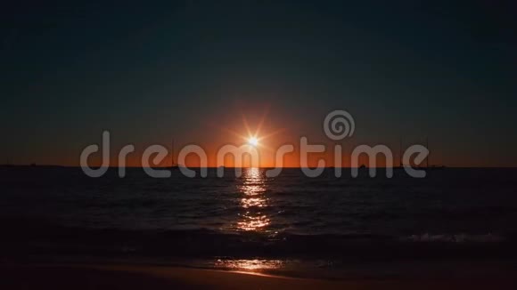巴利阿里群岛的摄魂怪太阳沉入地平线视频的预览图