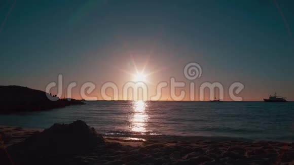 巴利阿里群岛的丰美日落视频的预览图