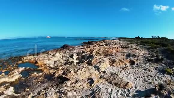 巴利阿里群岛佛门蒂拉落基海岸视频的预览图