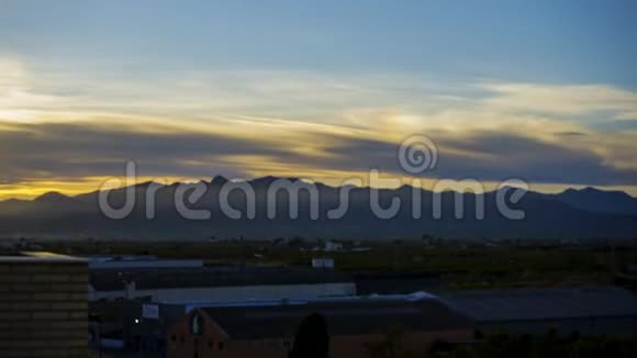 Burriana市的日落时间视频的预览图