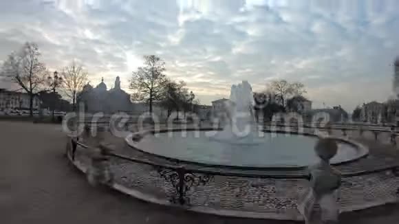 普拉托德拉瓦莱帕多瓦市广场梅米米亚岛视频的预览图