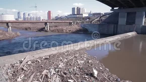 肮脏的城市水001视频的预览图