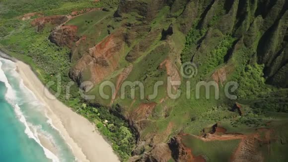 美丽的沙滩海洋悬崖夏威夷视频的预览图