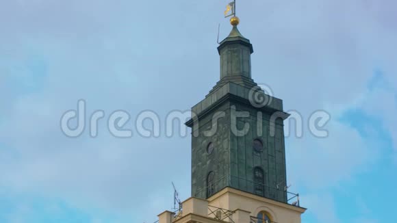 波兰卢布林老城的特里尼塔斯卡大厦视频的预览图