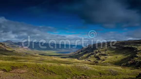 冰岛传统自然风景如画4K时间推移2英寸1视频的预览图