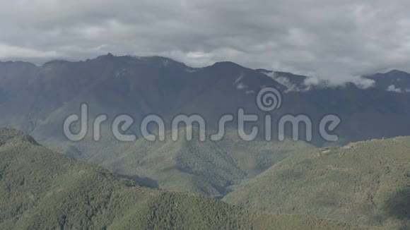 美丽的山脉航拍索契的山脉高尔基是索契市视频的预览图