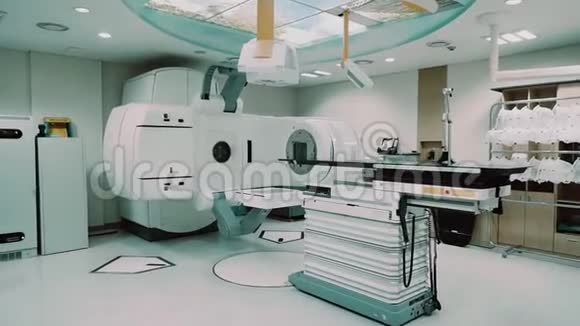 非手术切除恶性肿瘤的edical设备视频的预览图