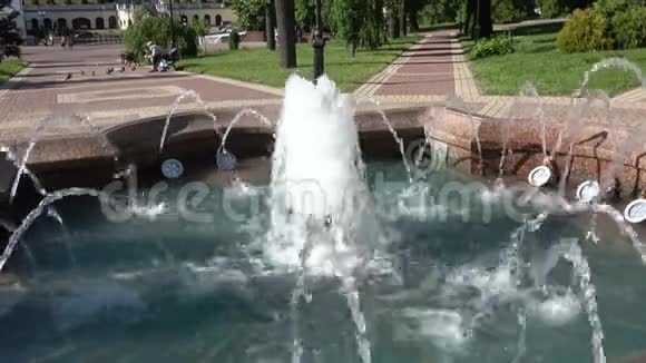 维特布斯克市的喷泉视频的预览图