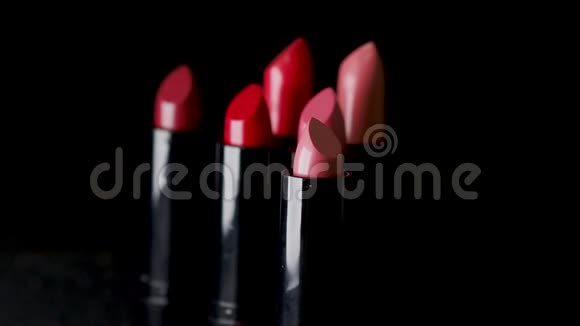 口红化妆用辅料几种不同的颜色视频的预览图