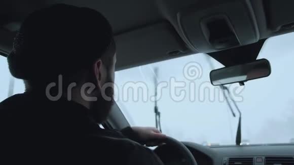 司机开车视频的预览图