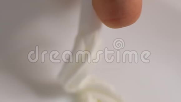 酸奶或希腊酸奶视频的预览图