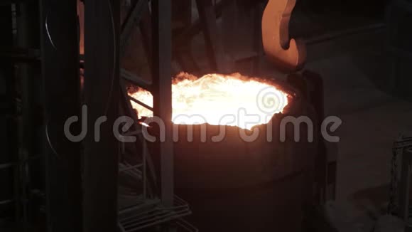 工业冶金钢铁燃烧厂齿轮视频的预览图