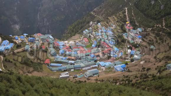 南车集市从上面喜马拉雅山尼泊尔视频的预览图