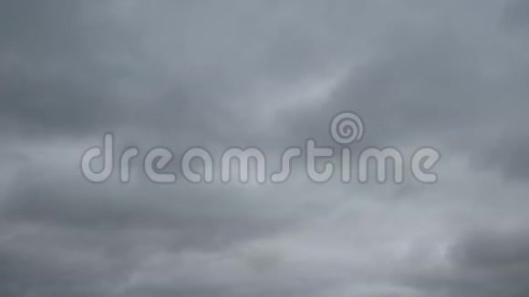 洁净的云天4k时间进入黑云60秒视频的预览图