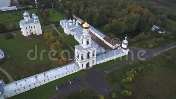 圣乔治寺庙上空的空中录像俄罗斯视频的预览图