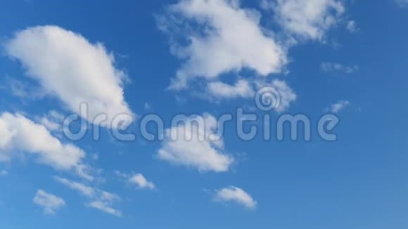 云天蓝底云蓝天和太阳视频的预览图