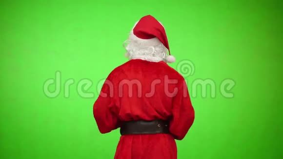 圣诞老人从后面转过来欢迎色度键视频的预览图