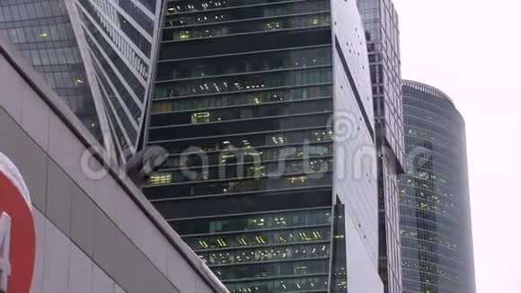办公地点在商业综合体帝国高层帝国大厦视频的预览图