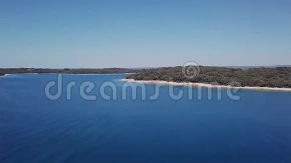 克罗地亚马里布里君岛的鸟瞰图视频的预览图