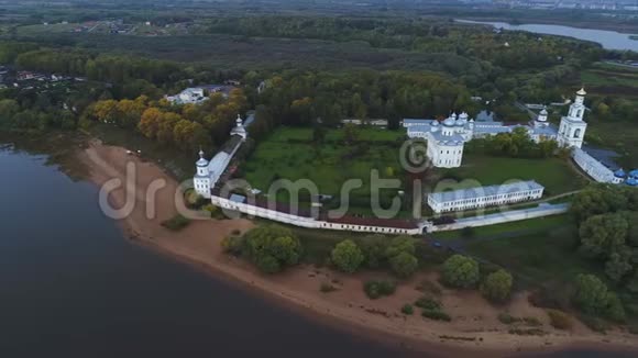 在圣乔治修道院上面俄罗斯航空视频视频的预览图