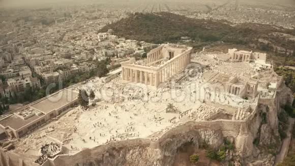 著名的帕台农神庙和卫城的空中轨道射击希腊雅典视频的预览图