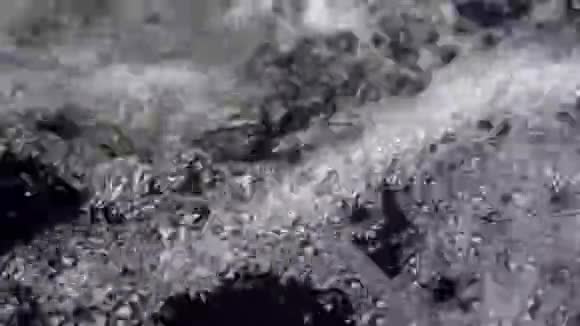 黑水空气泡工业废水视频的预览图