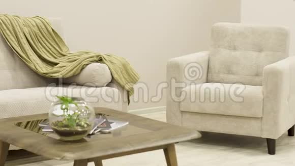 带设计椅和装饰格子的舒适白色纺织沙发视频的预览图