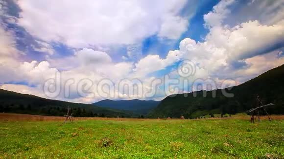 夏季山体景观HDR视频的预览图