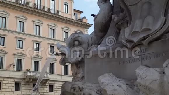 靠近罗马万神殿附近的喷泉视频的预览图